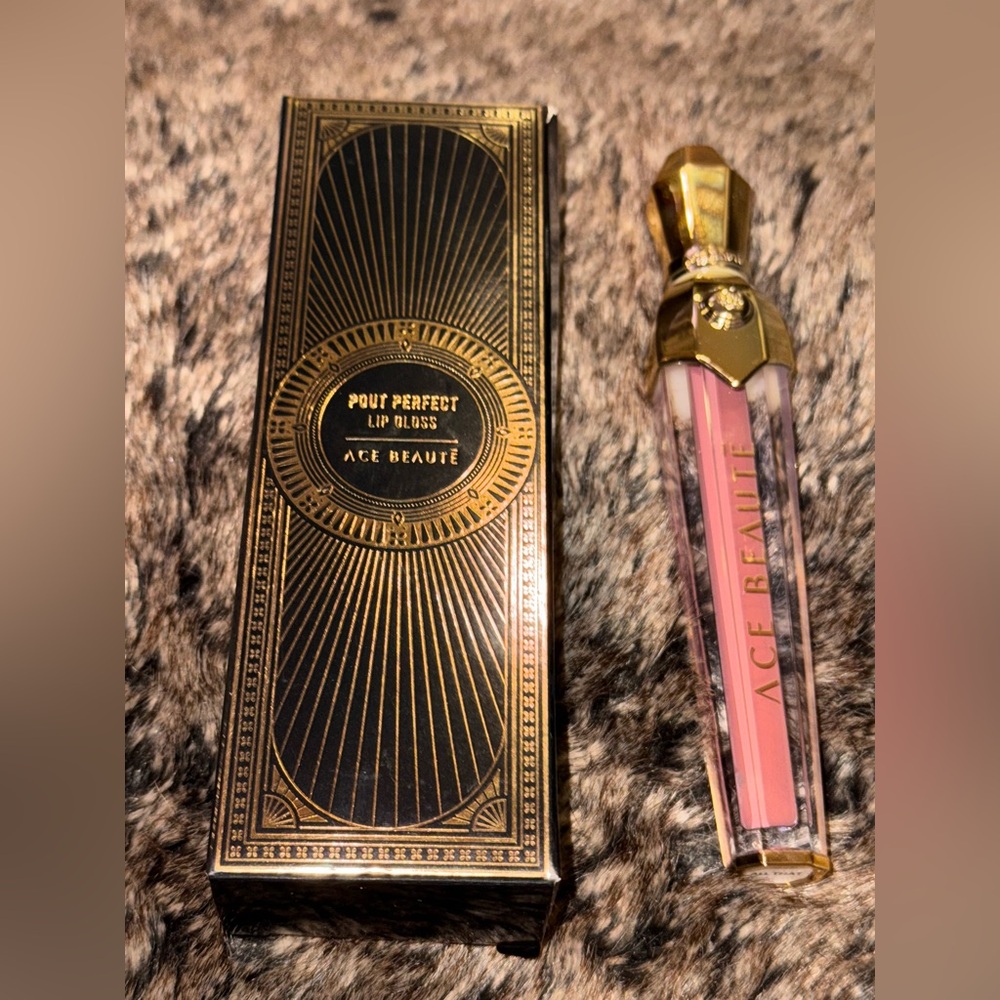 ACE BEAUTE Pout Perfect Lip Gloss in
ALLTHAT 2.5 g 12 oz Full Size NIB